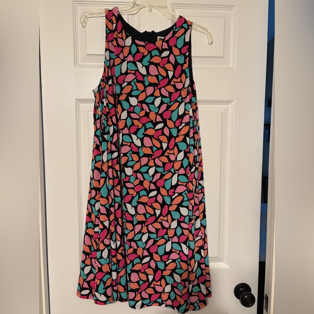 Colorful Leaf Pattern Sleeveless Dress